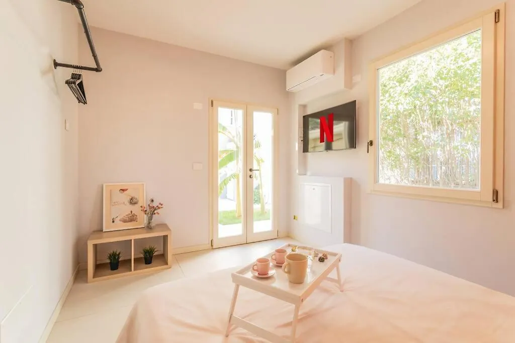 Luxury & Design: Oasi Nel Centro Storico Di Rimini Villa 0*,